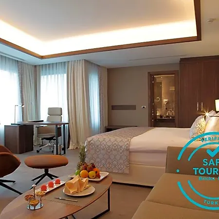 Hotel Bricks 5*