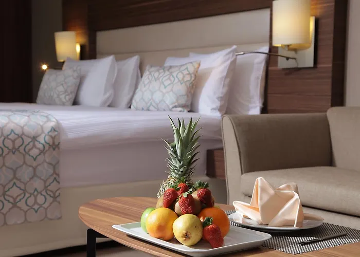 Отель Bricks 5*