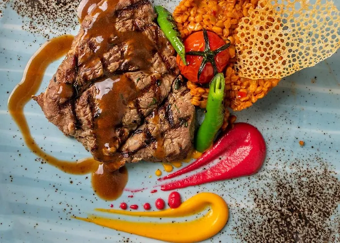 Отель Bricks 5*